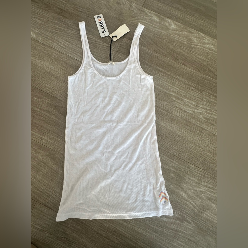 MONROW— Ribbed Tank Top